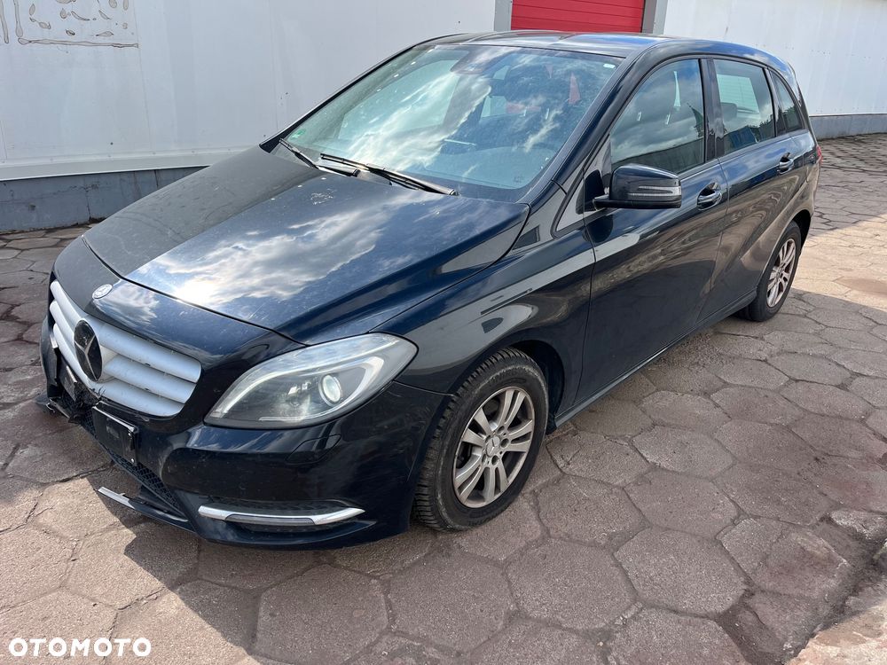 Mercedes-Benz Klasa B 180 CDI (BlueEFFICIENCY) - 1