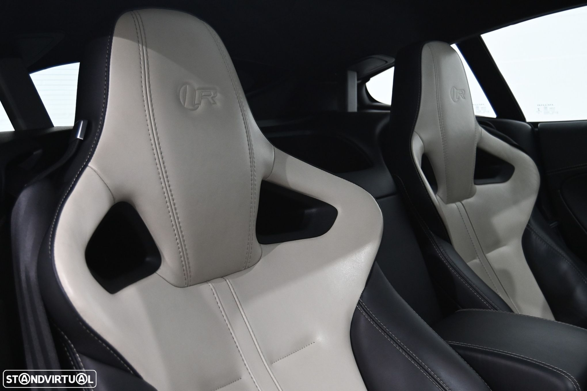 Jaguar F-Type 5.0 V8 S/C R - 18