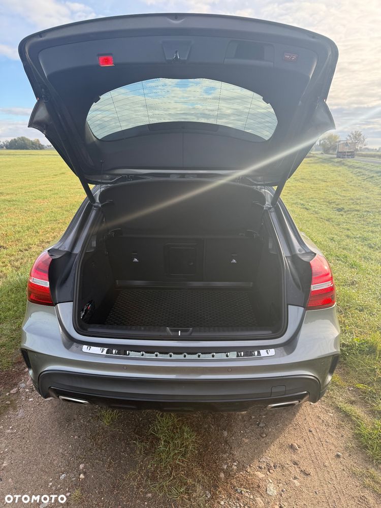 Mercedes-Benz GLA 220 4-Matic - 6