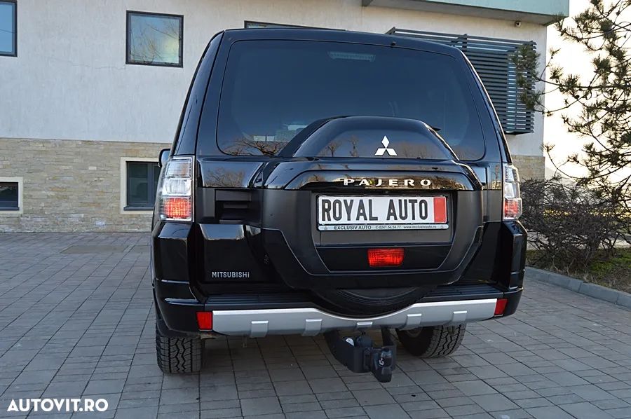 Mitsubishi Pajero 3.2 DI-D Instyle - 23