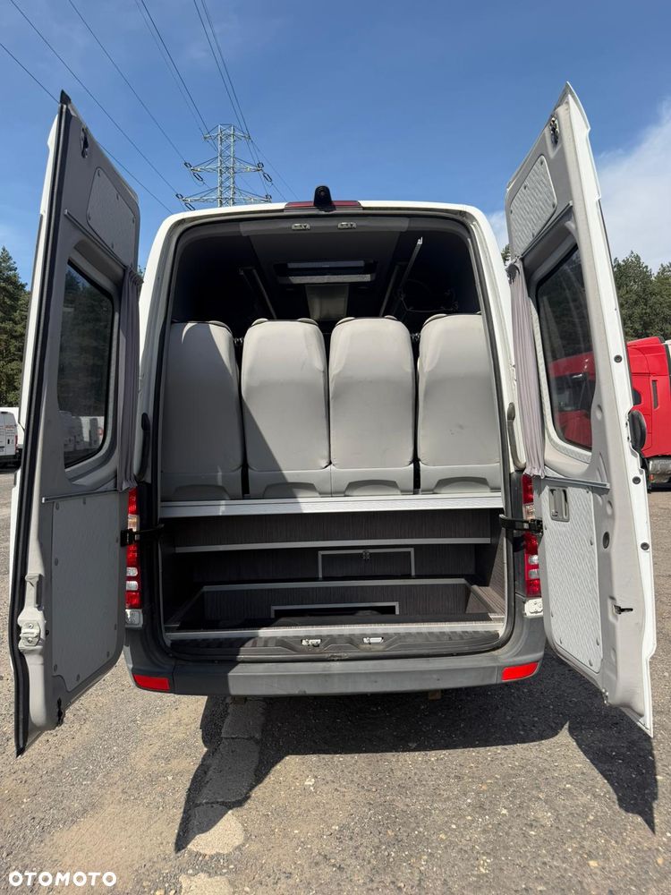 Mercedes-Benz Sprinter - 26