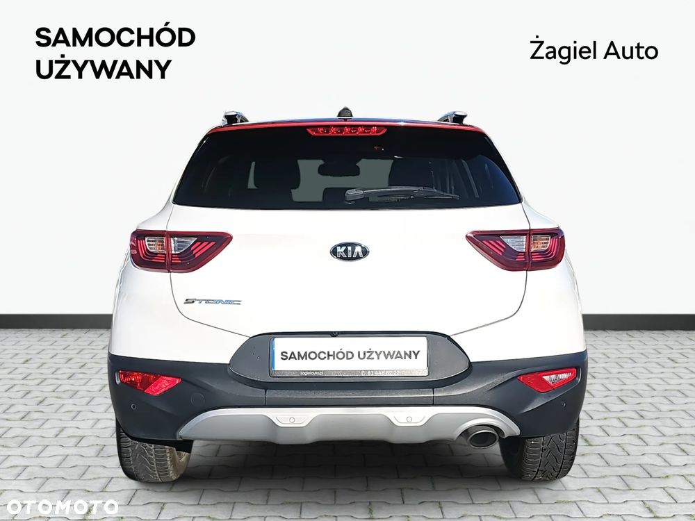 Kia Stonic 1.4 L - 4