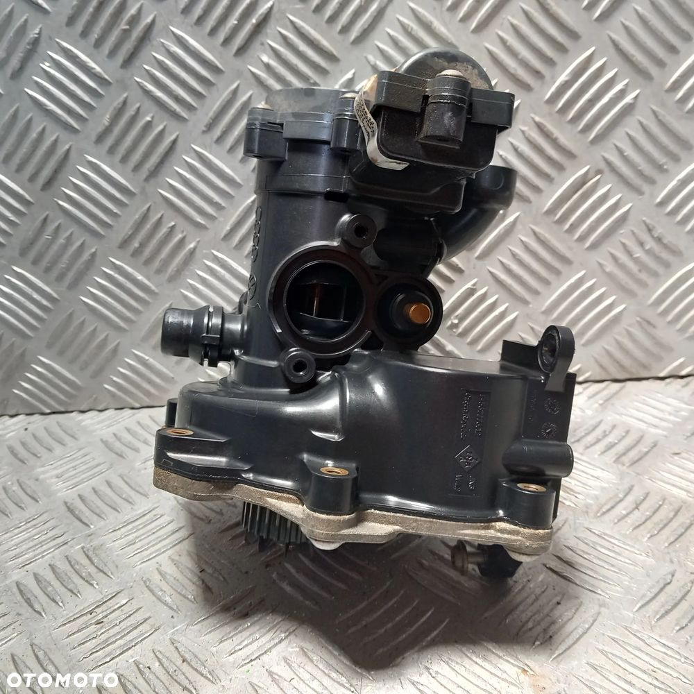 AUDI A4 B9 POMPA WODY OBUDOWA TERMOSTATU 06L121111H - 6