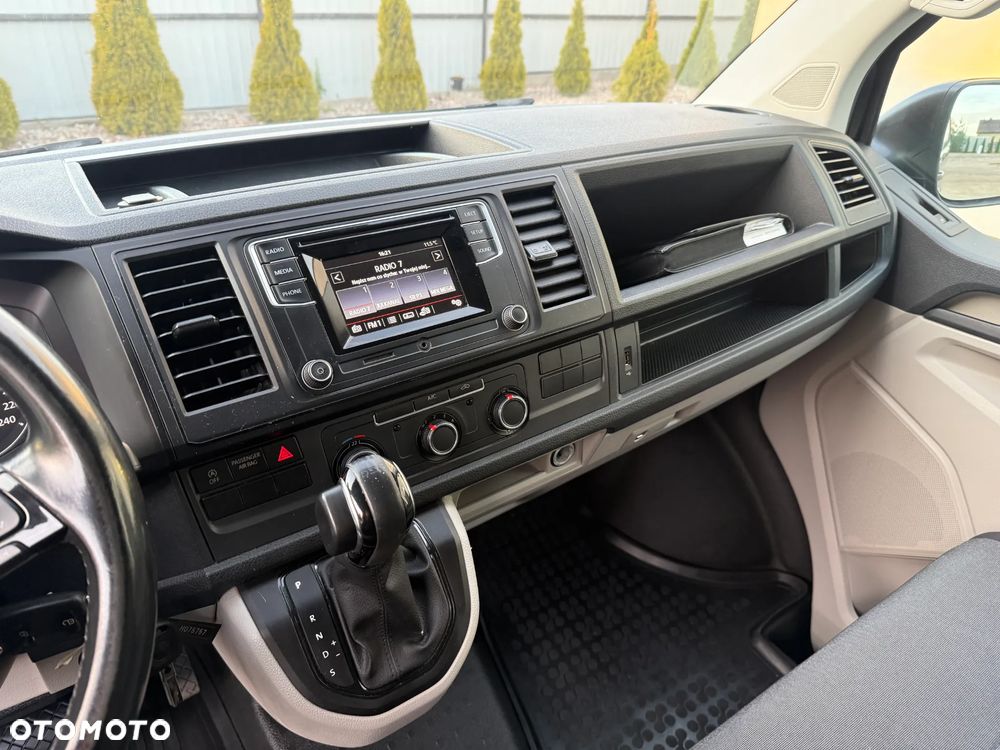 Volkswagen Transporter - 16