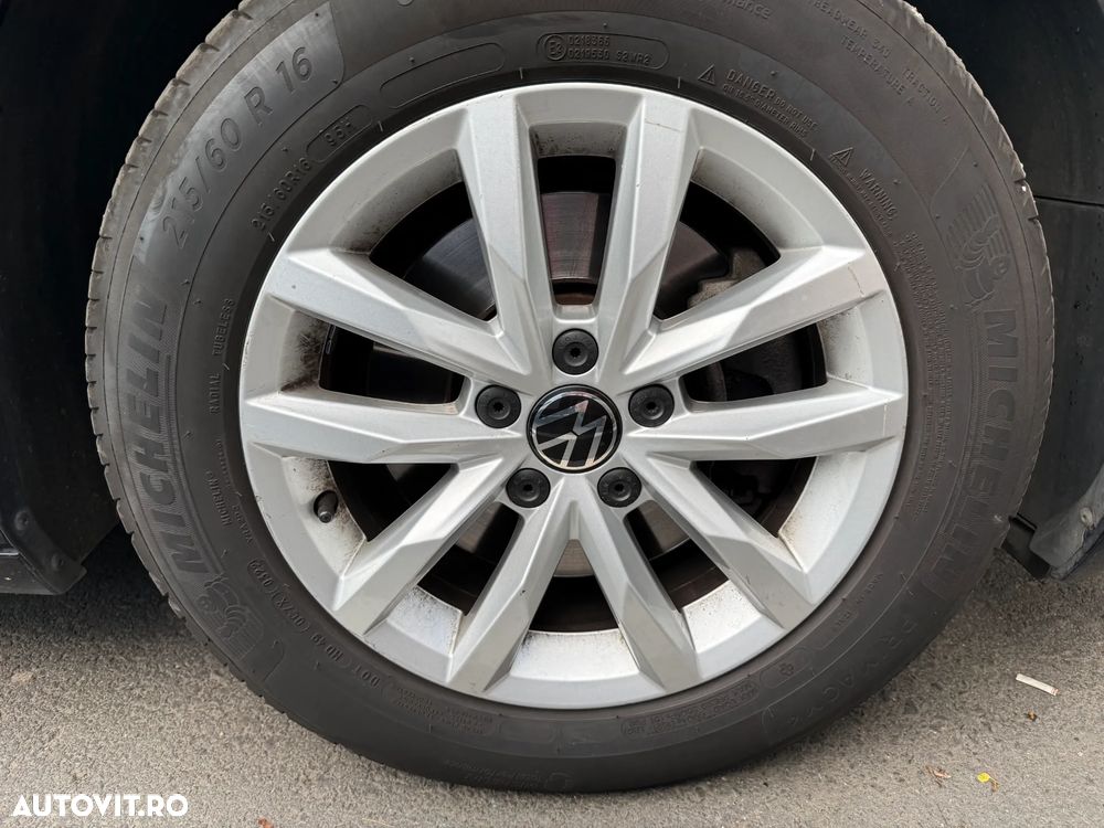 Volkswagen Passat 2.0 TDI DSG Comfortline - 25