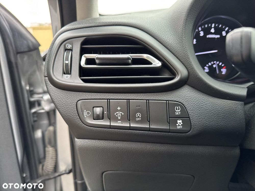 Hyundai i30 1.5 DPI Smart - 20