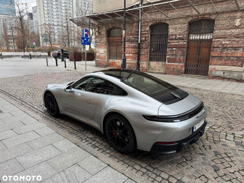 Porsche 911 Carrera T-Hybrid 4 GTS - 6