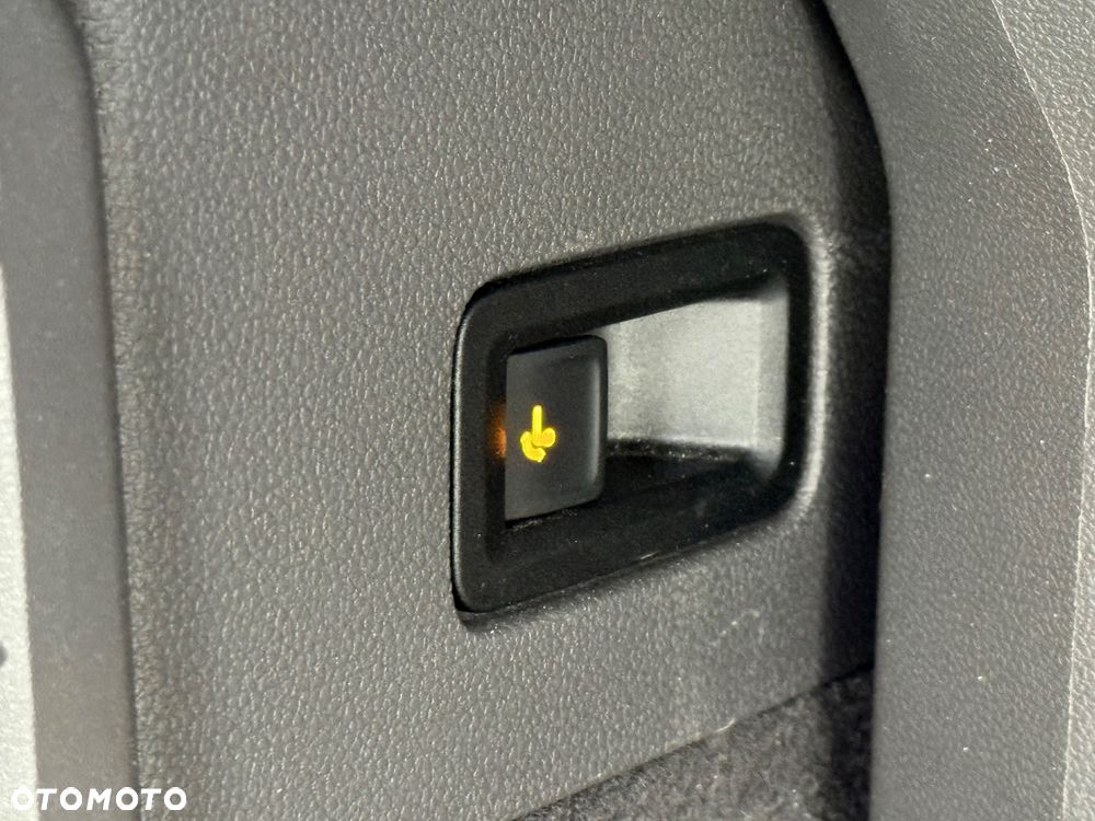 Volkswagen Multivan 2.0 TDI L1 70 Years Bulli DSG - 28