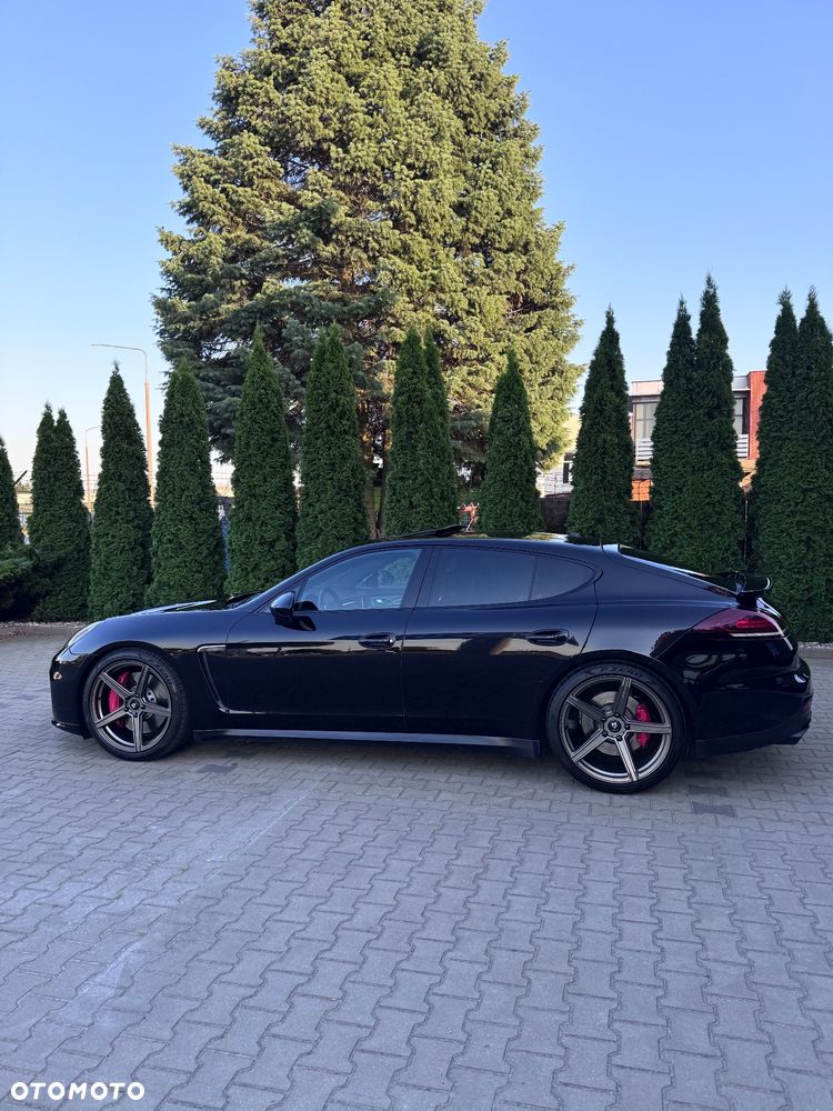 Porsche Panamera GTS - 2