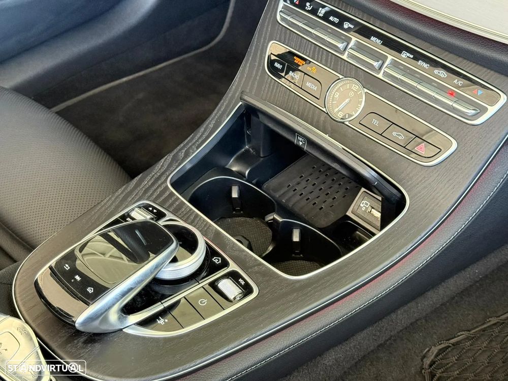 Mercedes-Benz E 220 d AMG Line - 33
