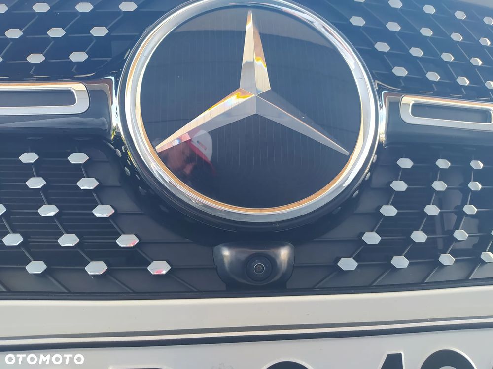 Mercedes-Benz GLB 250 4-Matic AMG Line 8G-DCT - 13