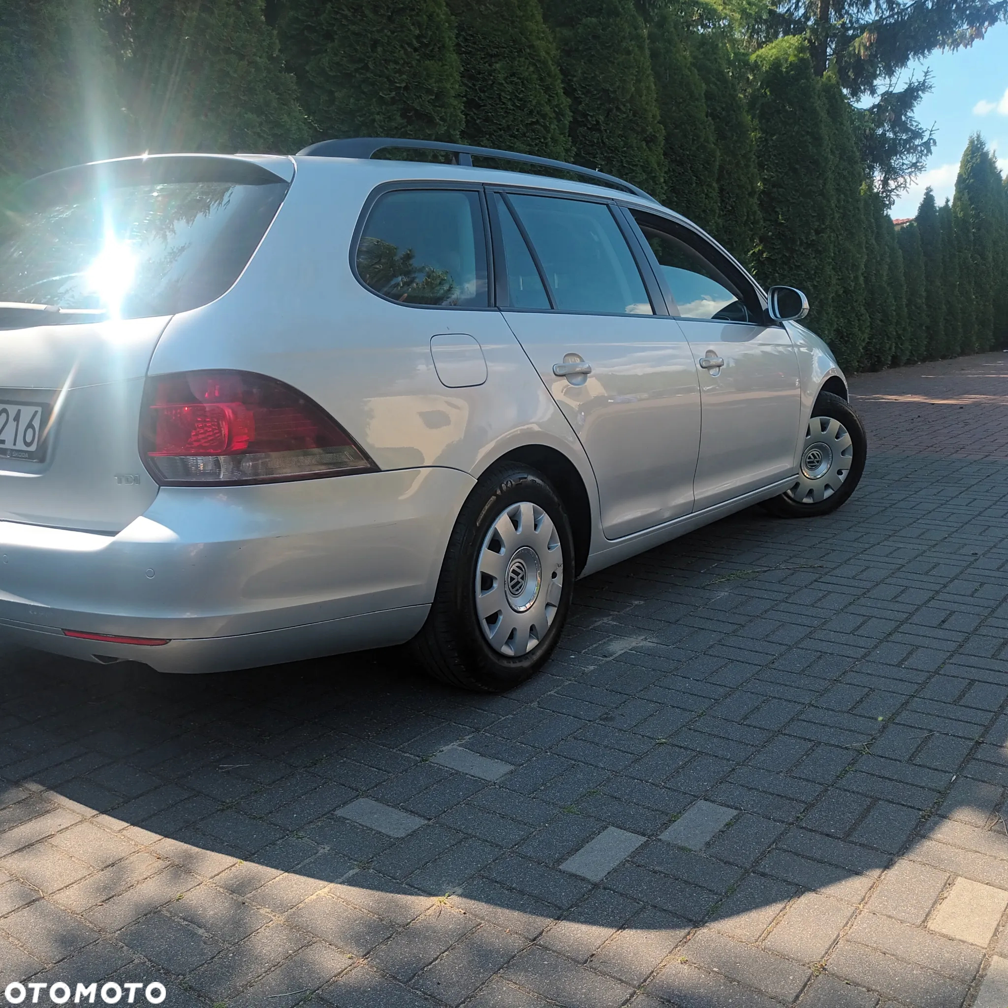 Volkswagen Golf VI 1.6 TDI BlueMot Comfortline - 10