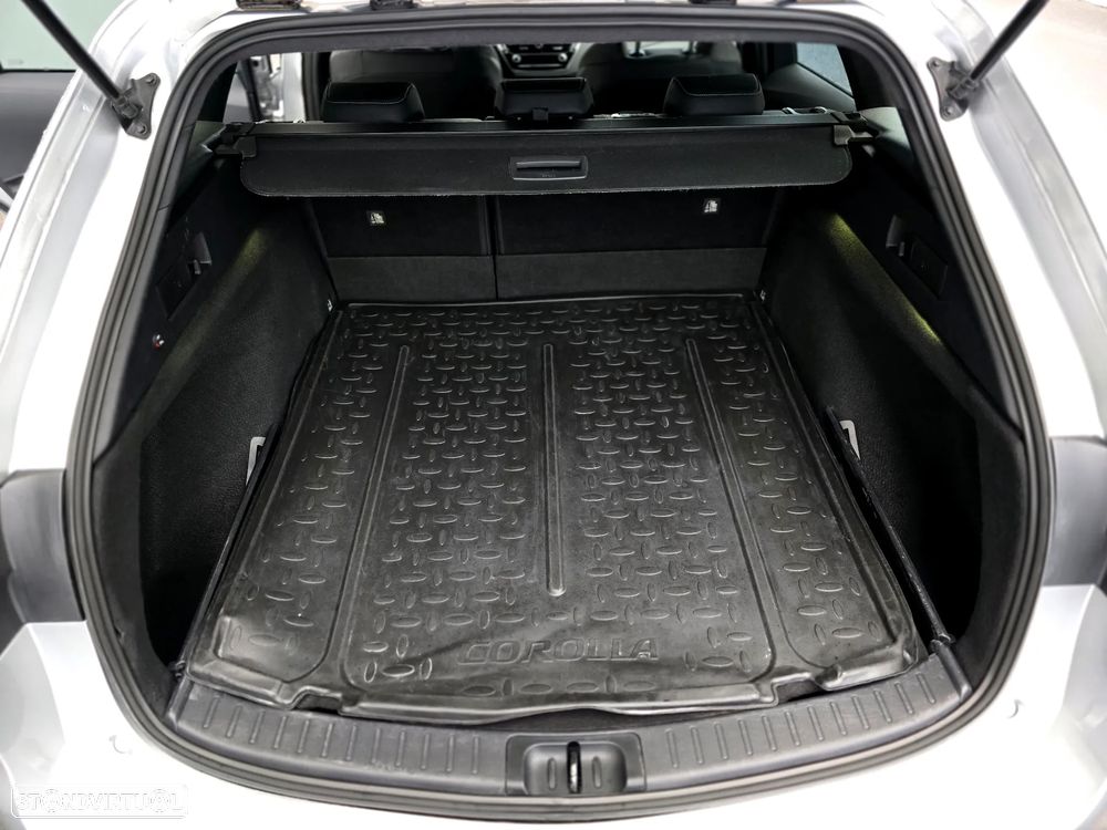 Toyota Corolla Touring Sports 1.2T Comfort+P.Sport - 28