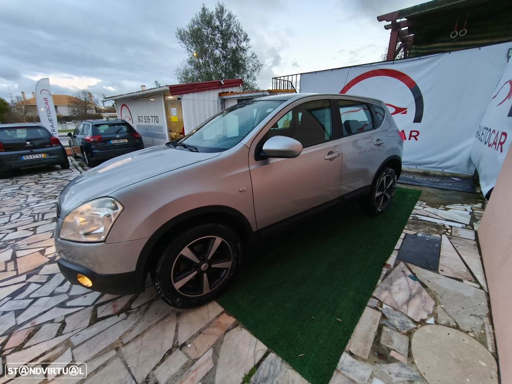 Nissan Qashqai 2.0 dCi Backstage NAVI FPD - 32