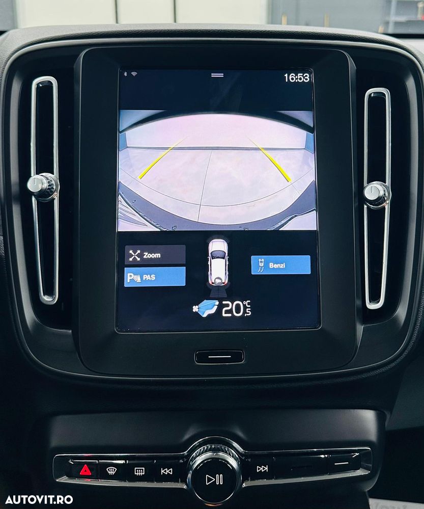 Volvo XC 40 T2 AT8 Momentum - 26