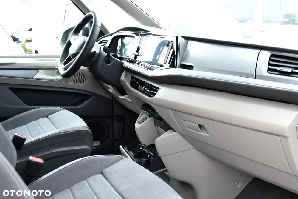 Volkswagen Multivan - 14