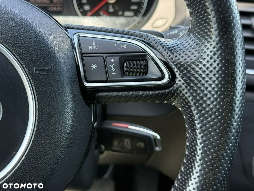 Audi Q3 2.0 TDI Quattro S tronic - 19