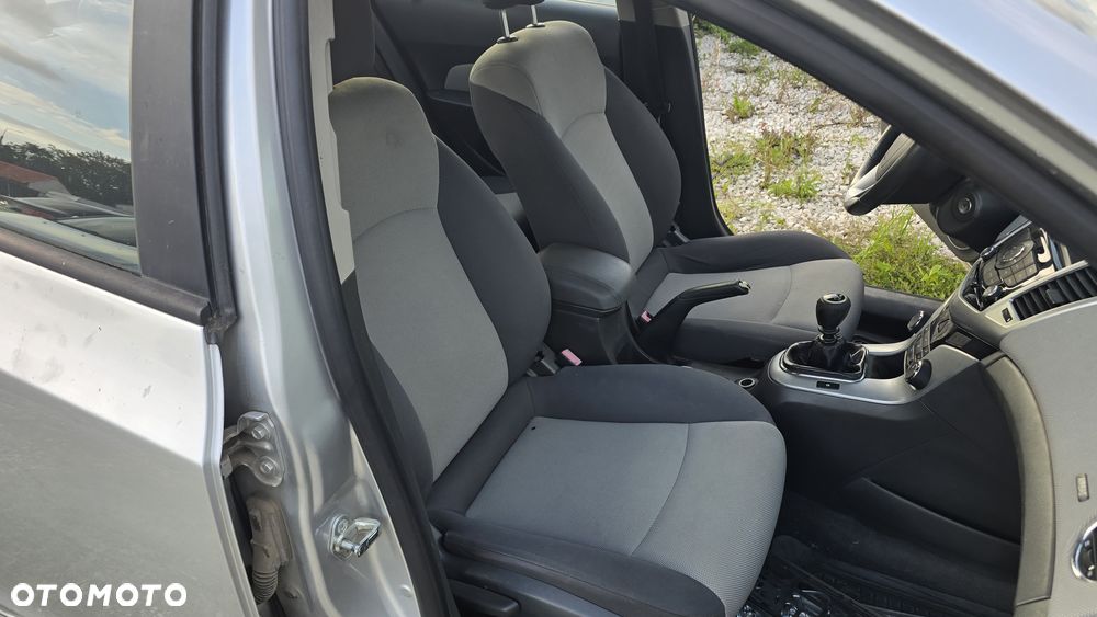 Chevrolet Cruze - 19