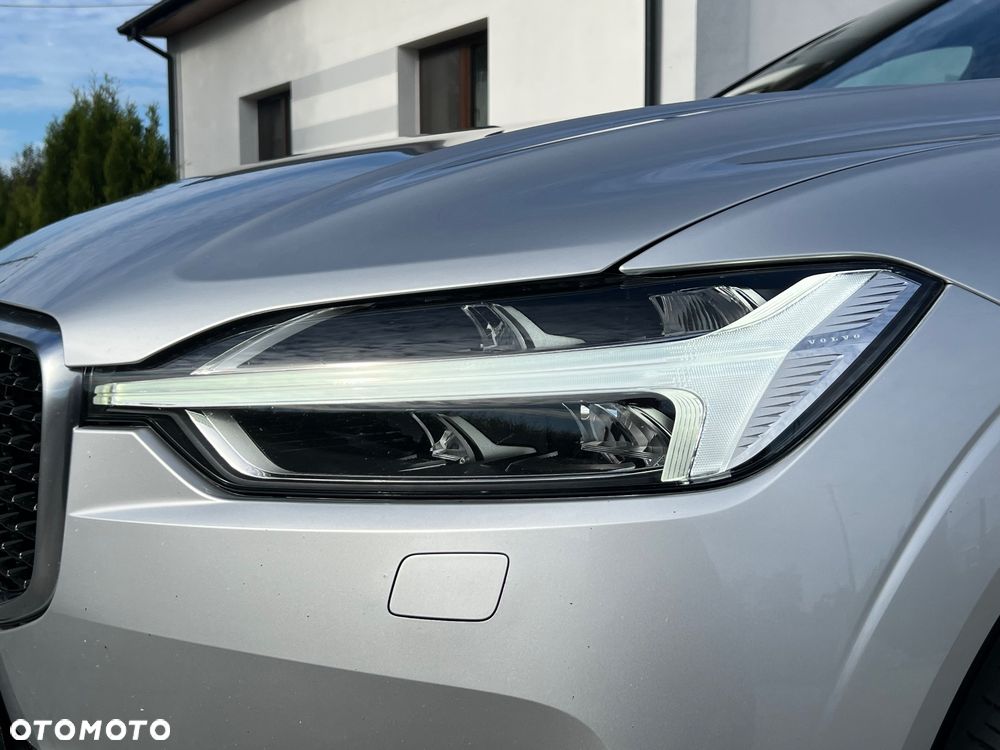 Volvo XC 60 D5 AWD R-Design - 29