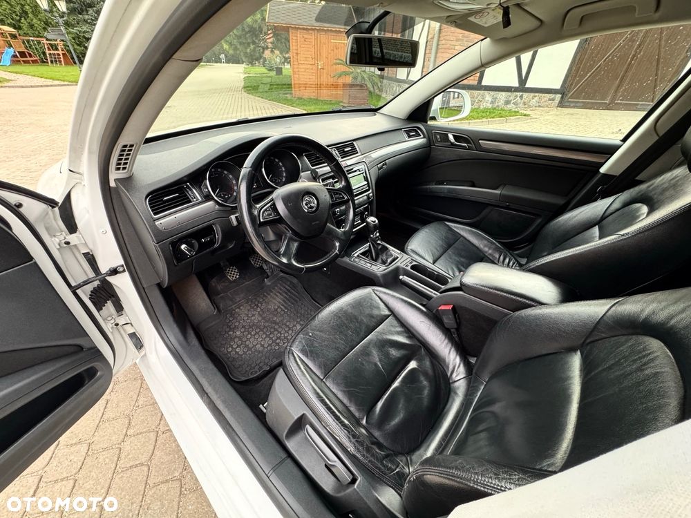 Skoda Superb 1.6 TDI Exclusive - 5