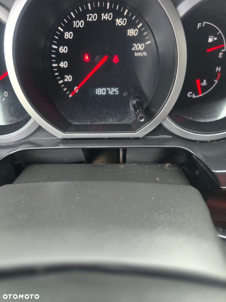 Suzuki Grand Vitara 1.9 DDiS - 10