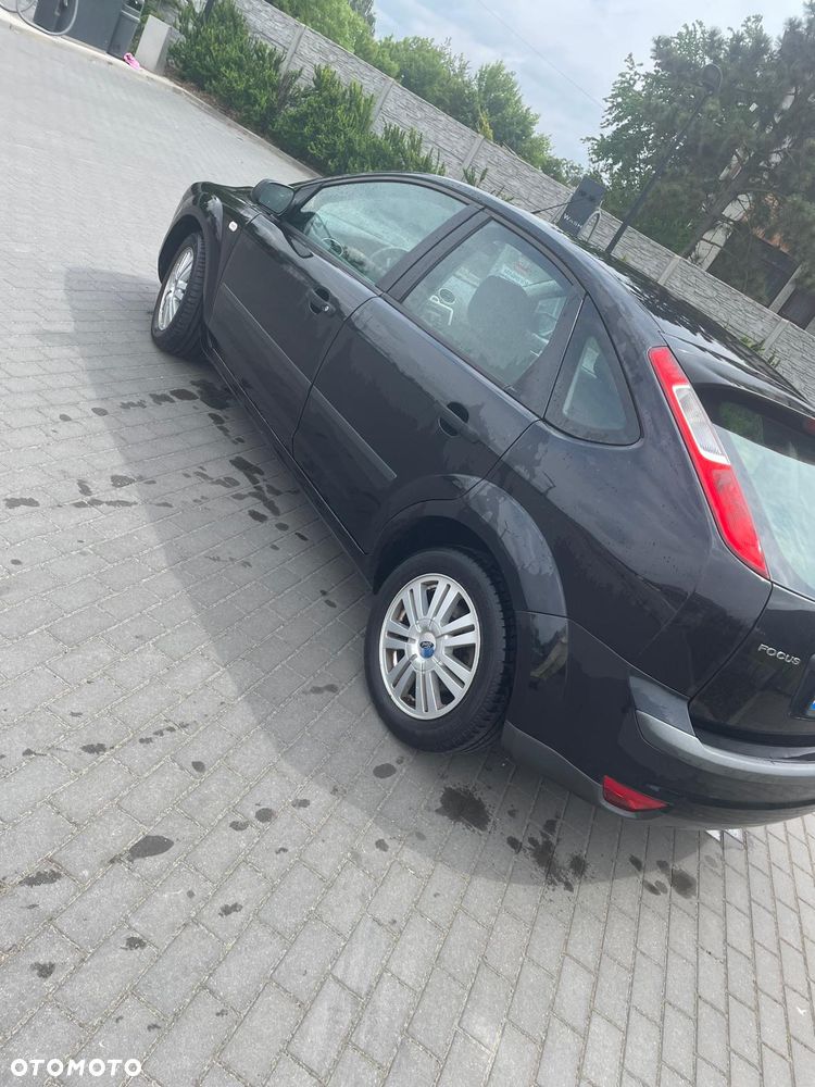 Ford Focus 1.8 TDCi Ambiente - 7