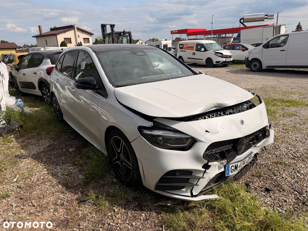 Mercedes-Benz Klasa B 180 d AMG Line 8G-DCT - 1