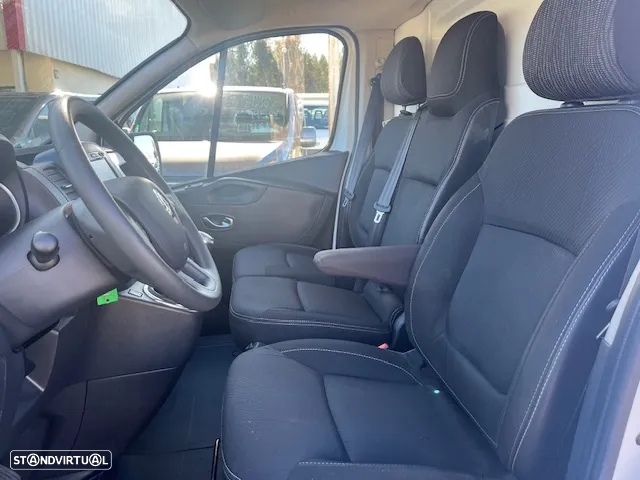 Renault TRAFIC 2.0 146 cv - 10