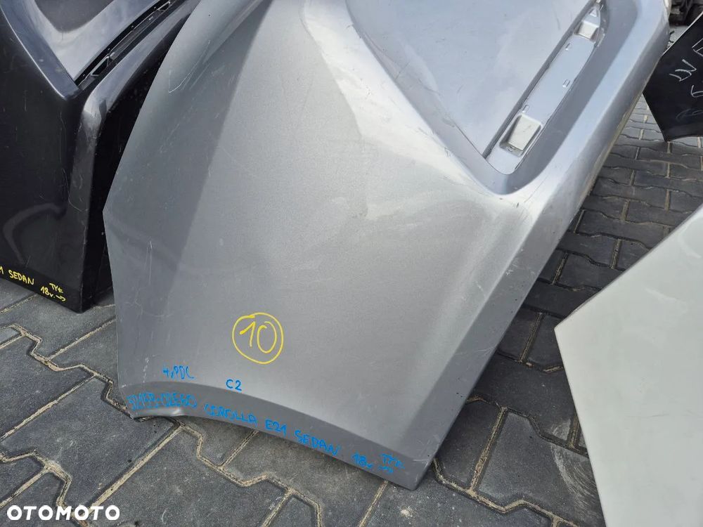 TOYOTA COROLLA E21 SEDAN ZDERZAK TYLNY (dostępne 6 zderzaków) - 8