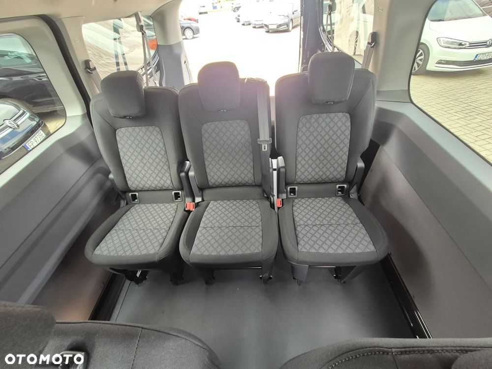 Volkswagen Transporter Kombi L2H1 M1 4Motion - 24