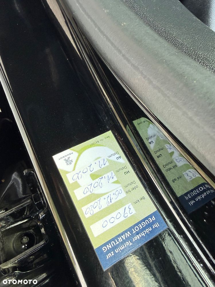 Peugeot 208 1.2 PureTech Style - 19