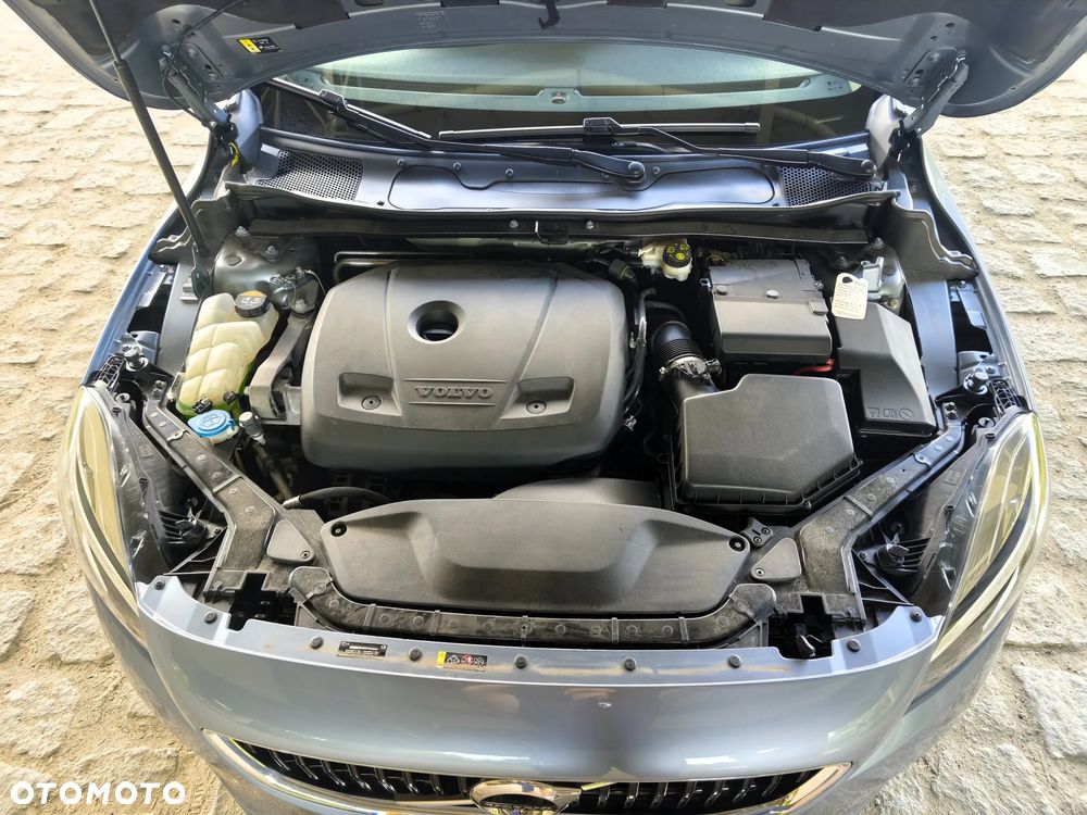 Volvo V40 T2 Drive-E Momentum - 34