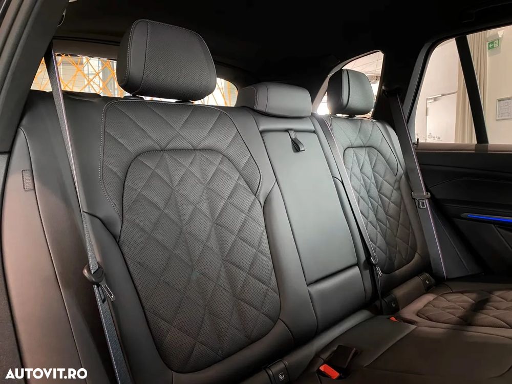 BMW X5 xDrive50e - 23