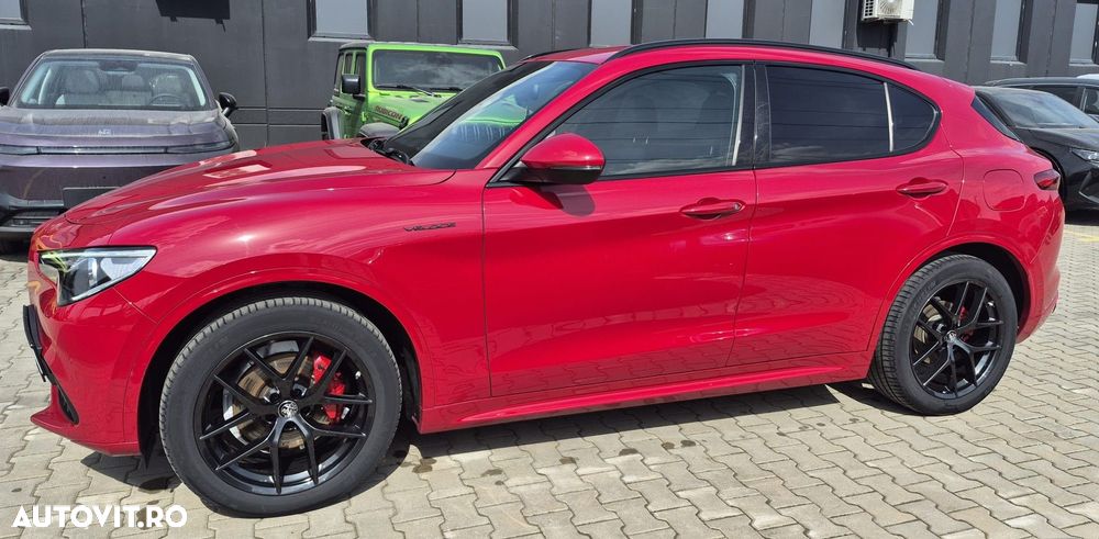 Alfa Romeo Stelvio - 8