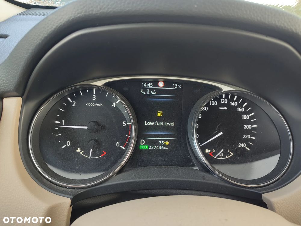 Nissan X-Trail - 15