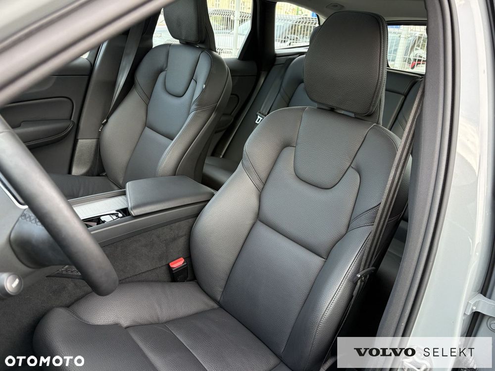 Volvo XC 60 - 25
