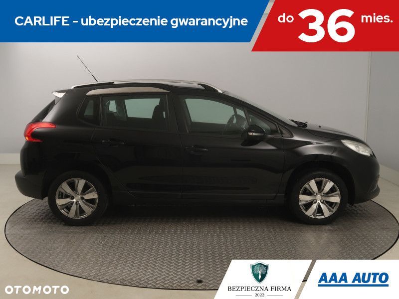 Peugeot 2008 - 8