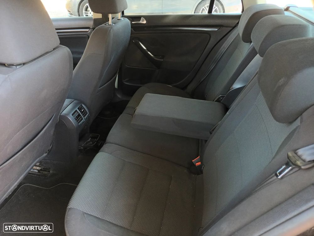 VW Golf Variant 1.6 TDi Trendline - 10