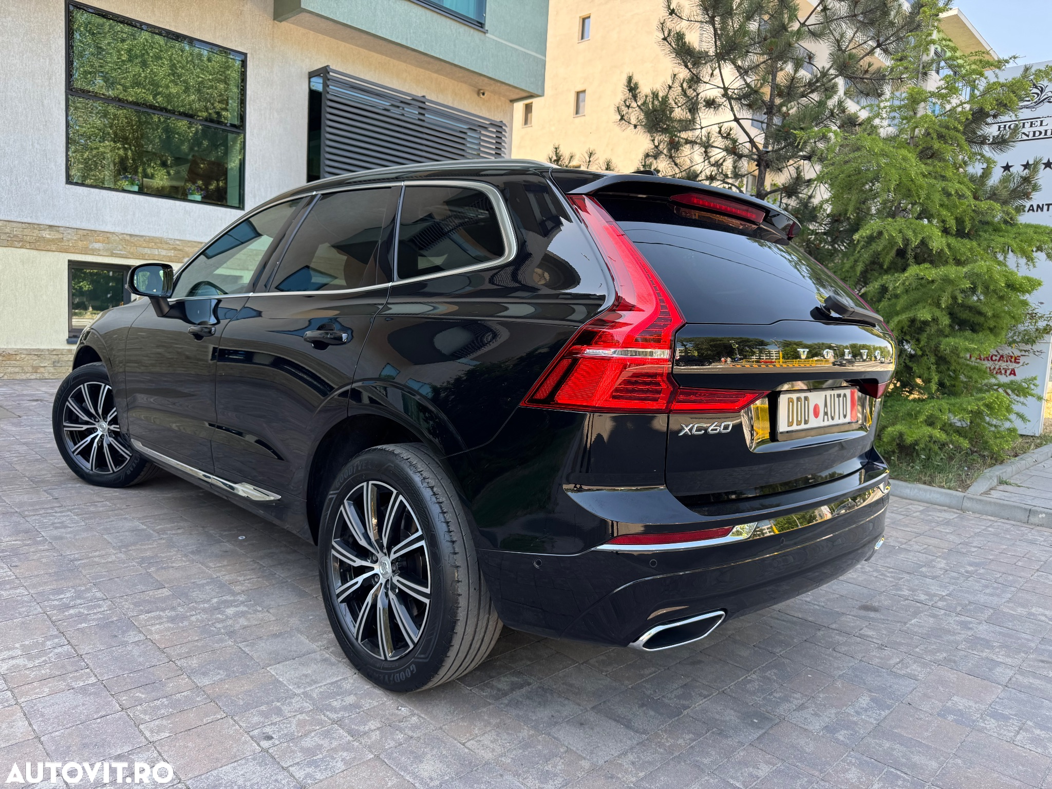Volvo XC 60 B4 D AWD Geartronic Inscription - 9