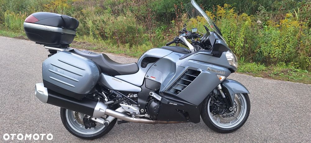 Kawasaki GTR - 4