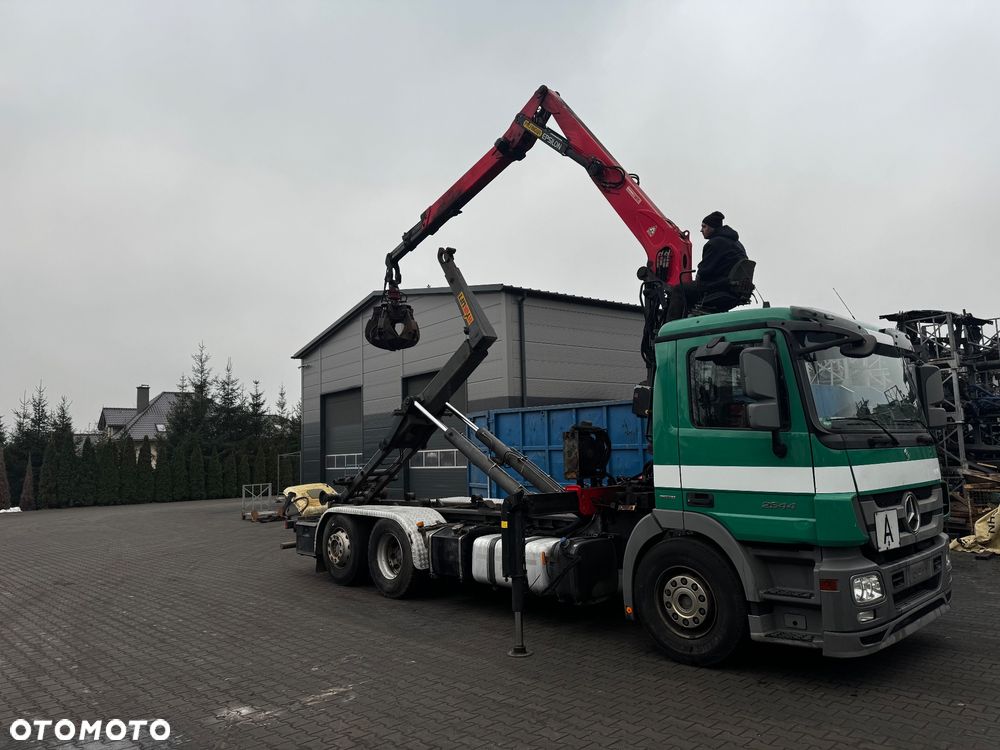 Mercedes-Benz Actros 2544 - 8