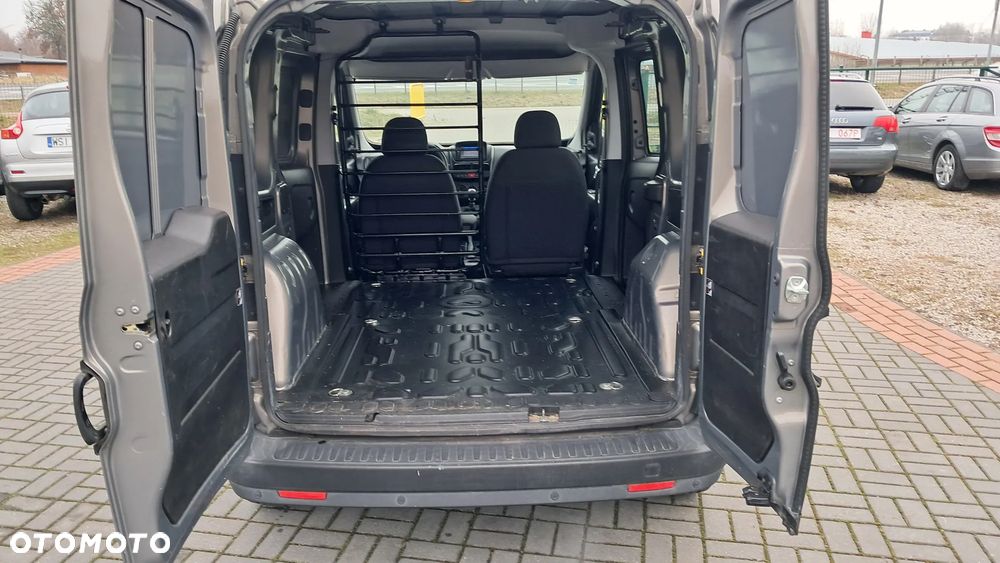 Opel Combo - 17