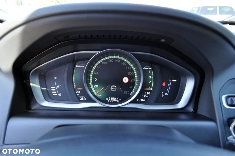 Volvo XC 60 D3 Drive-E Momentum - 27