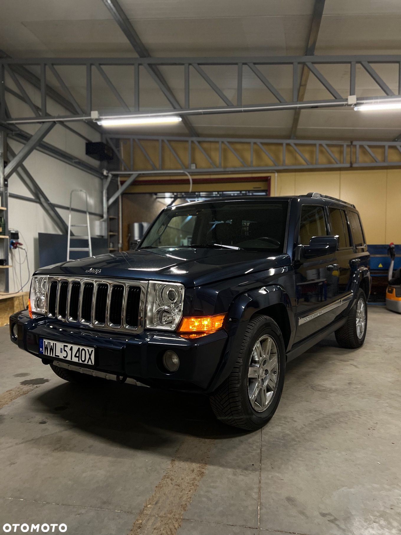 Jeep Commander 5.7 V8 HEMI Automatik Limited - 25