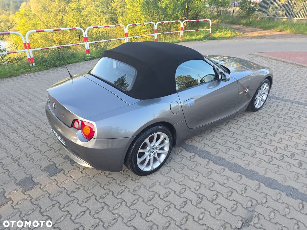BMW Z4 2.5i - 9