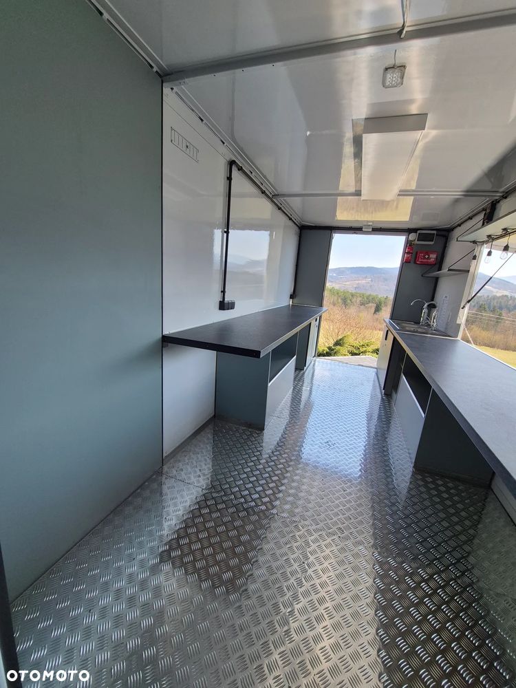 Iveco Specjalny Sklep Bar - 4