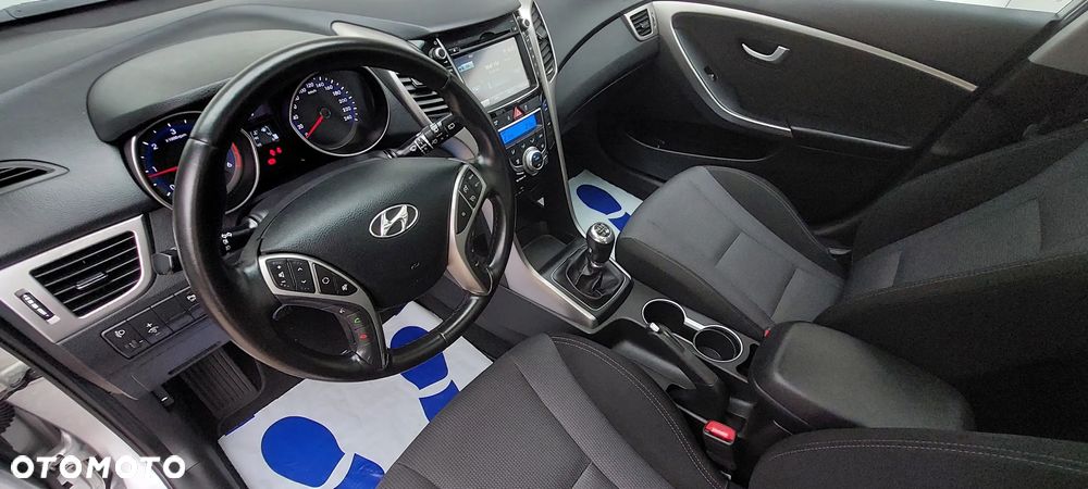 Hyundai i30 1.6 CRDi BlueDrive Comfort - 20