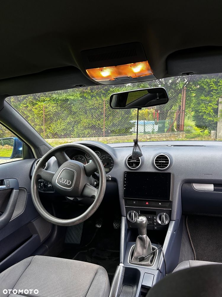 Audi A3 Sportback - 8