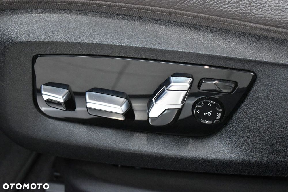 BMW Seria 7 - 14