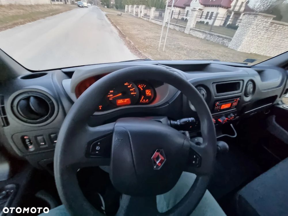 Renault Master - 33